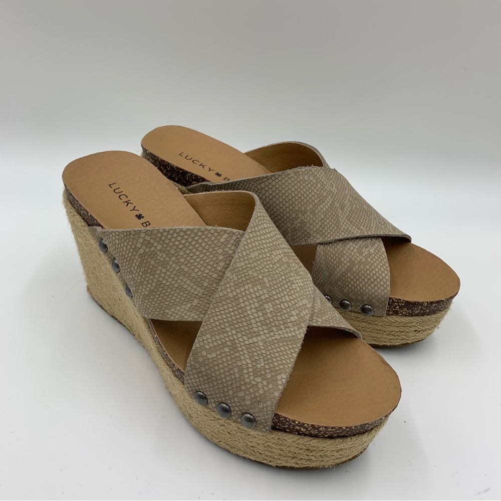 Lucky brand wedge shoes size 7
